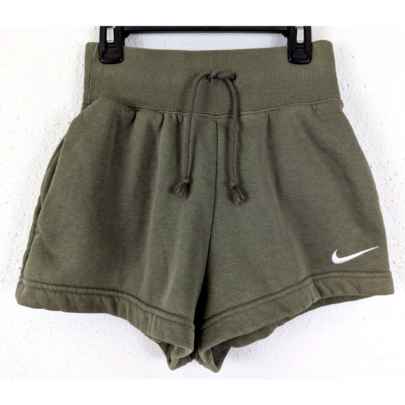 Nike NSW sz XS Phoenix Fleece High Rise Shorts lighter army green 3736 - Picture 1 of 4